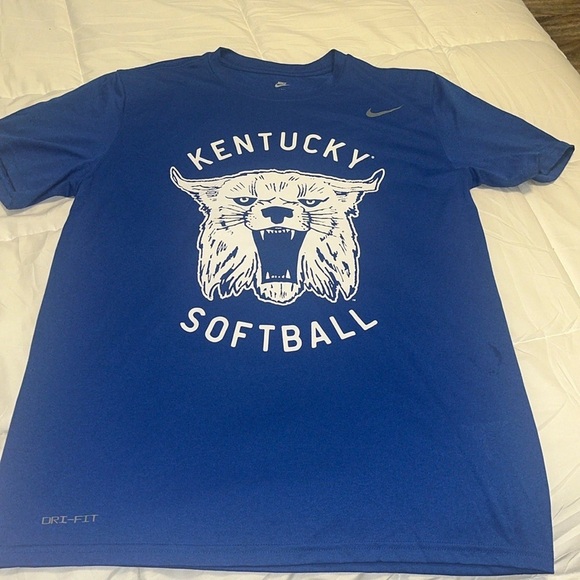 Nike women’s University of Kentucky Softball Blue T-Shirt size Large - Picture 1 of 8